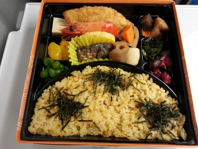 新幹線で弁当、うにめし