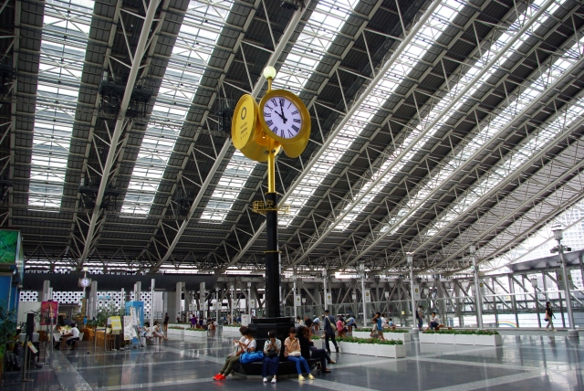 大阪駅・時空の広場