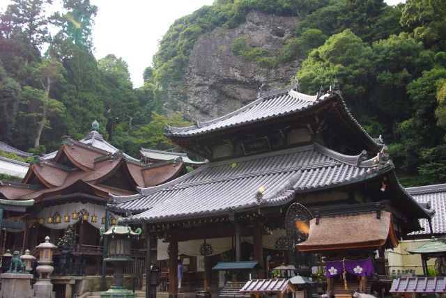 宝山寺