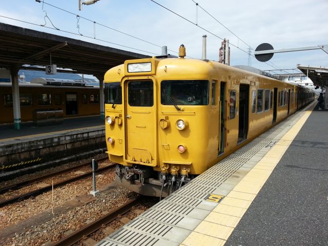 糸崎駅で乗り換え