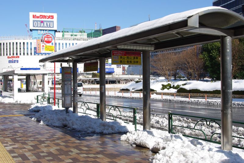 雪の新宿