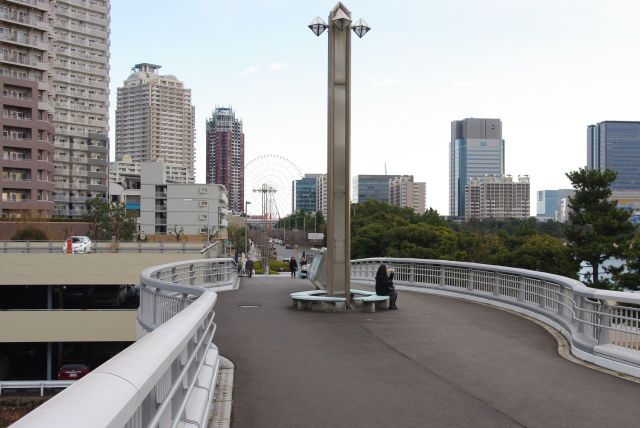 レインボーブリッジ遊歩道・台場口