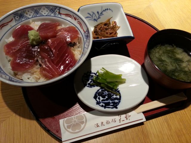 松前のまぐろ漬け丼