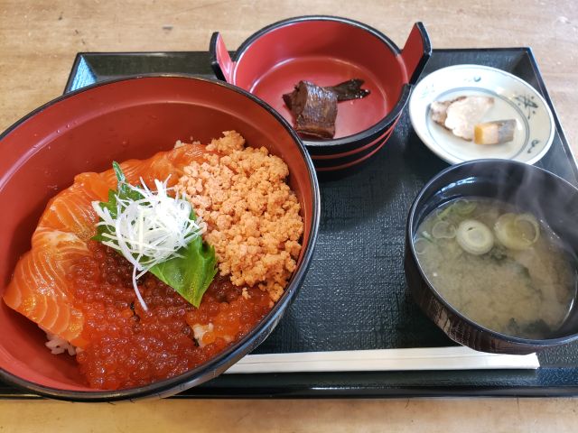 昼食