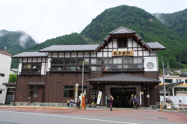 奥多摩駅の駅舎