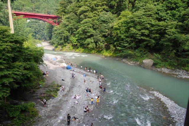 氷川小橋より