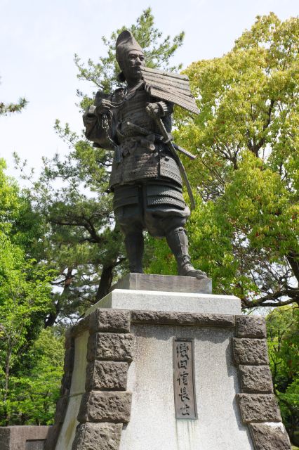 清州公園・織田信長像