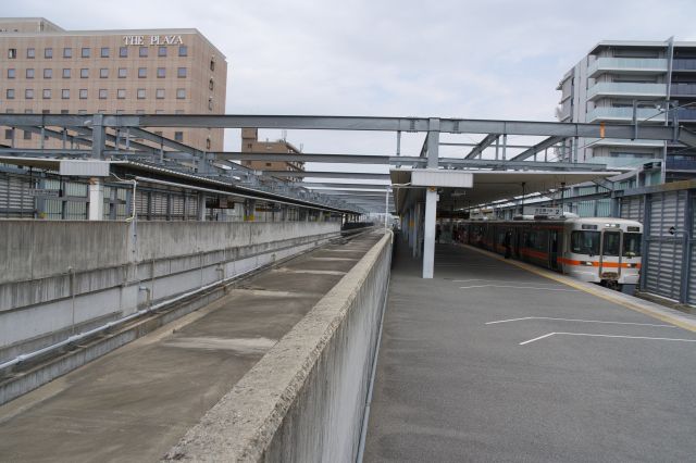 勝川駅