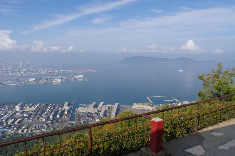 屋島・獅子の霊巌