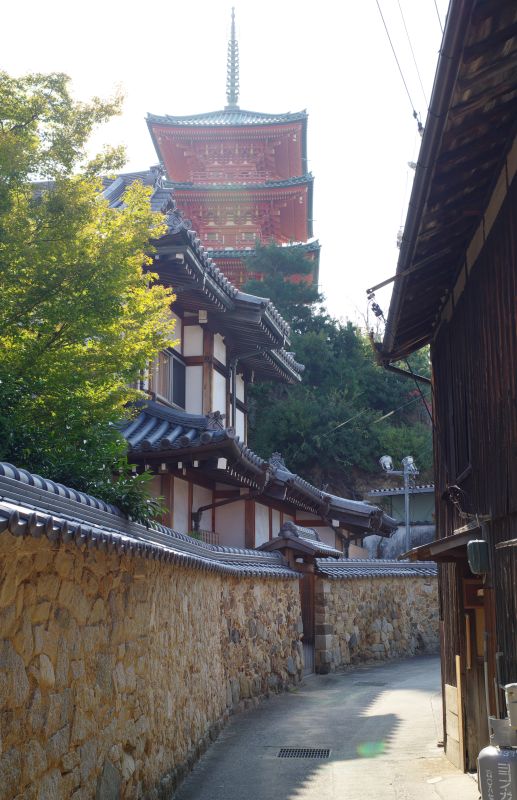 迷路のまち・西光寺