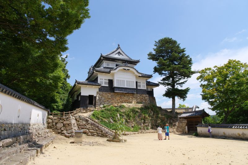 備中松山城・天守前広場