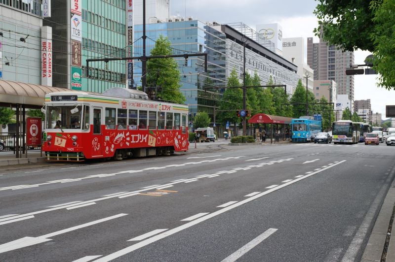 岡山駅東口・岡電・大通り