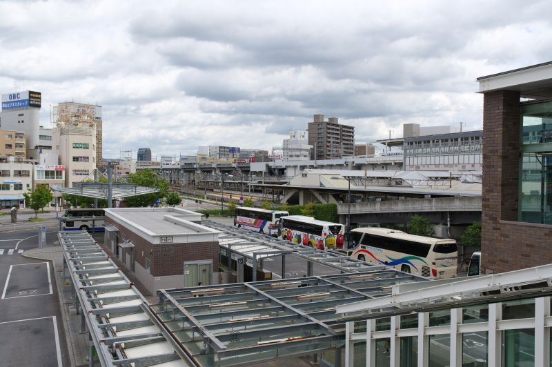 岡山駅西口・バスターミナル