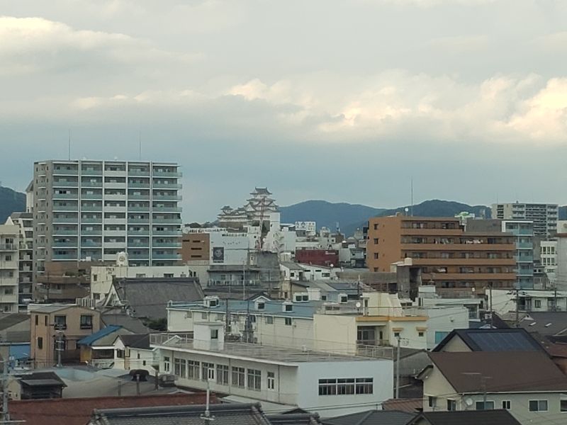 新幹線・姫路駅周辺を通過中