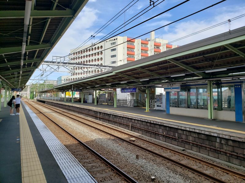 柿生駅ホーム