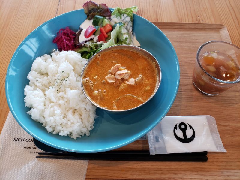 ムカエルのカフェのカレー