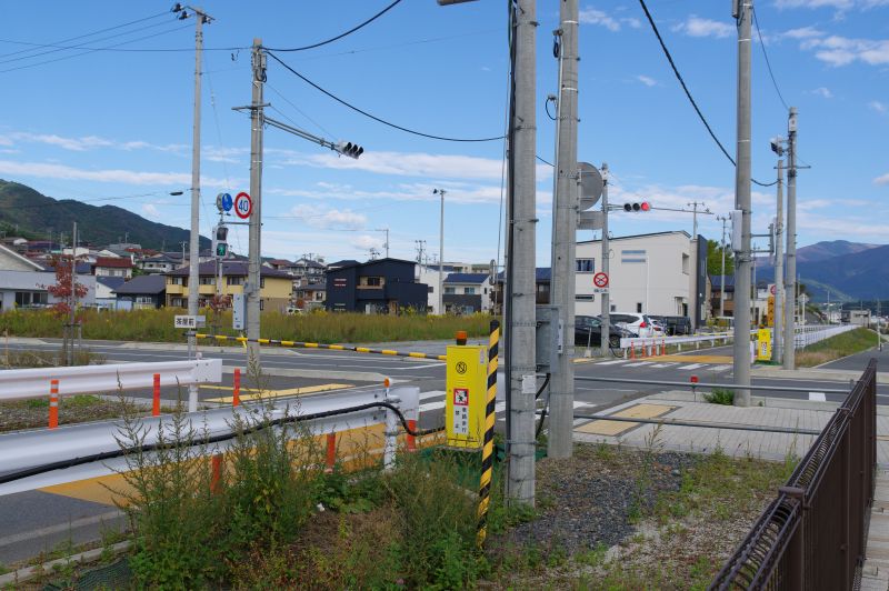 大船渡駅付近の踏切