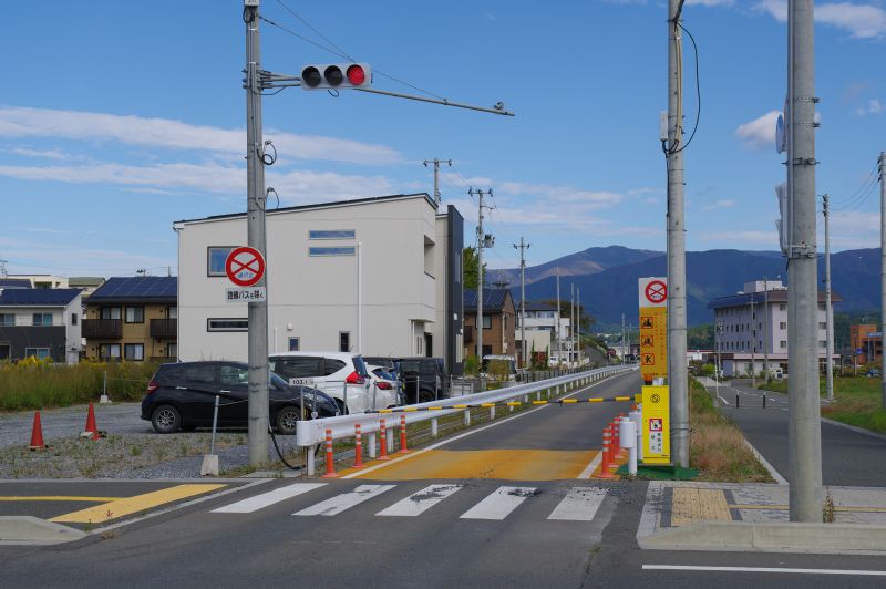 大船渡駅付近の踏切