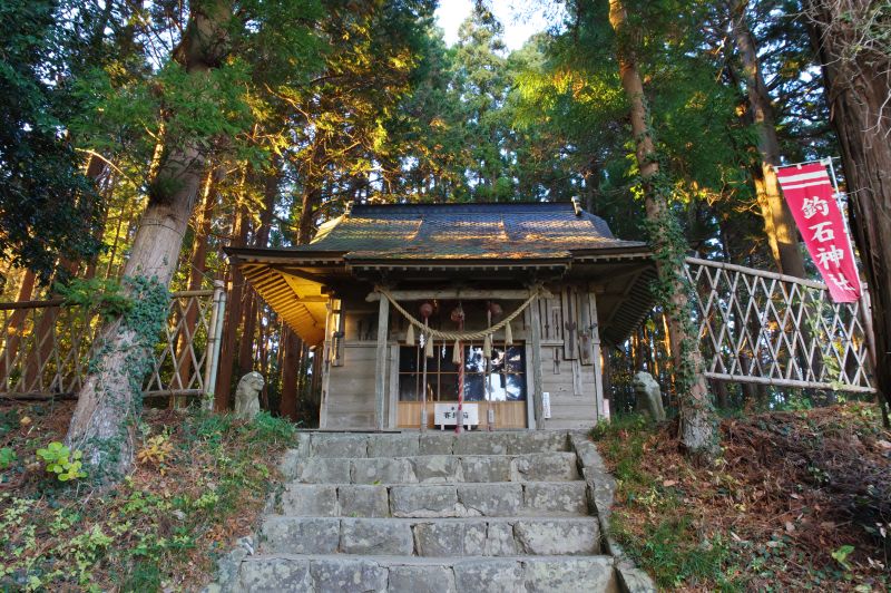 釣石神社