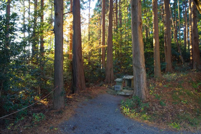 釣石神社