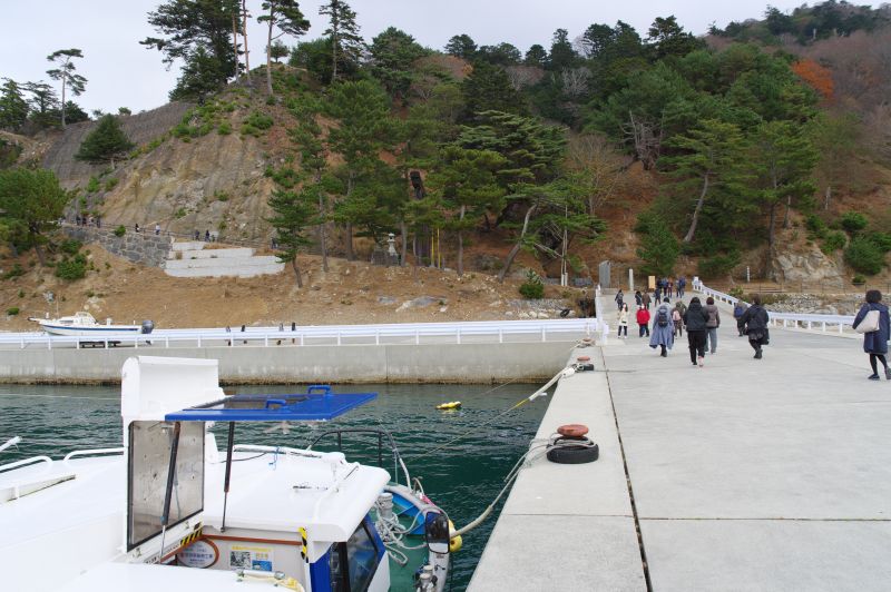 金華山黄金山神社へ