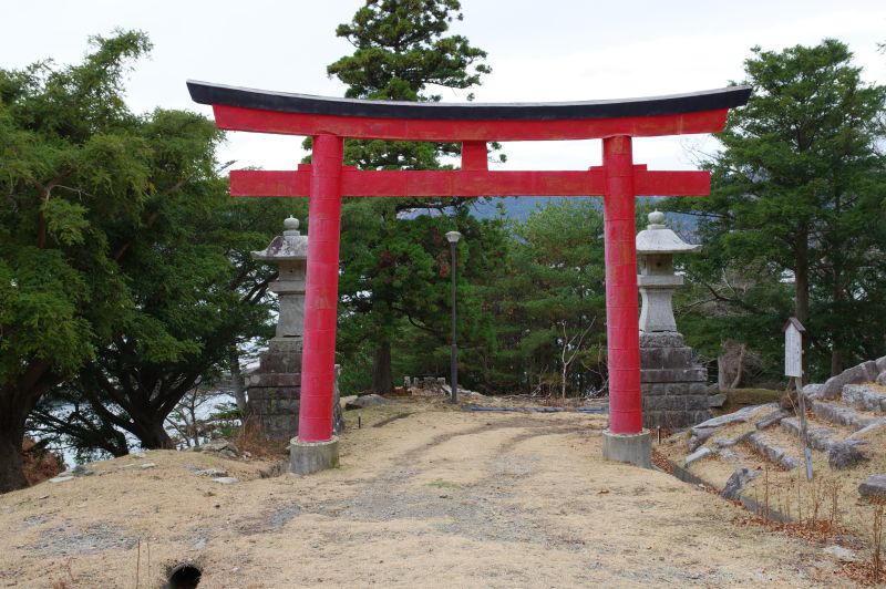 金華山黄金山神社から下山