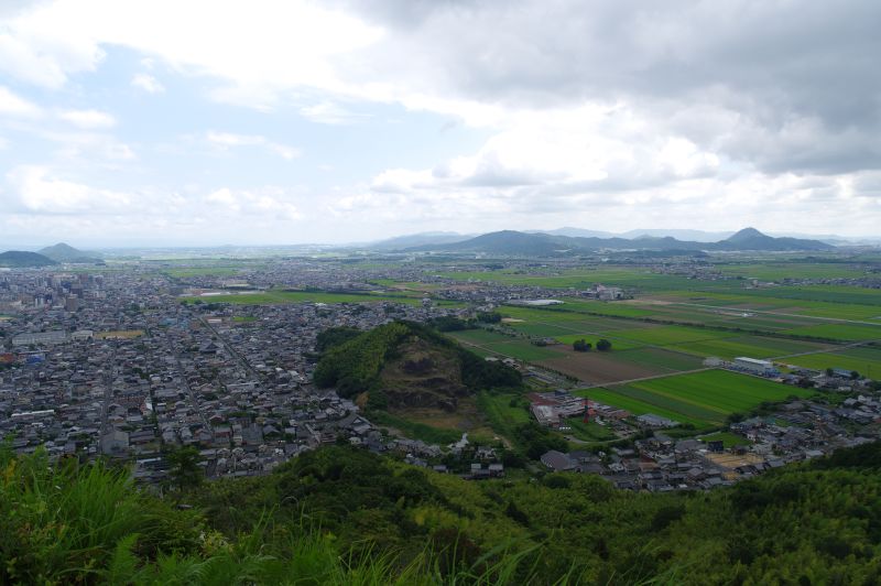 八幡山・出丸址