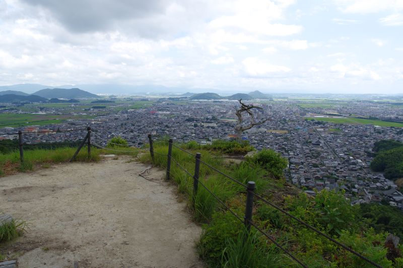 八幡山・出丸址