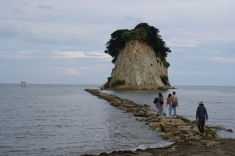 見附島