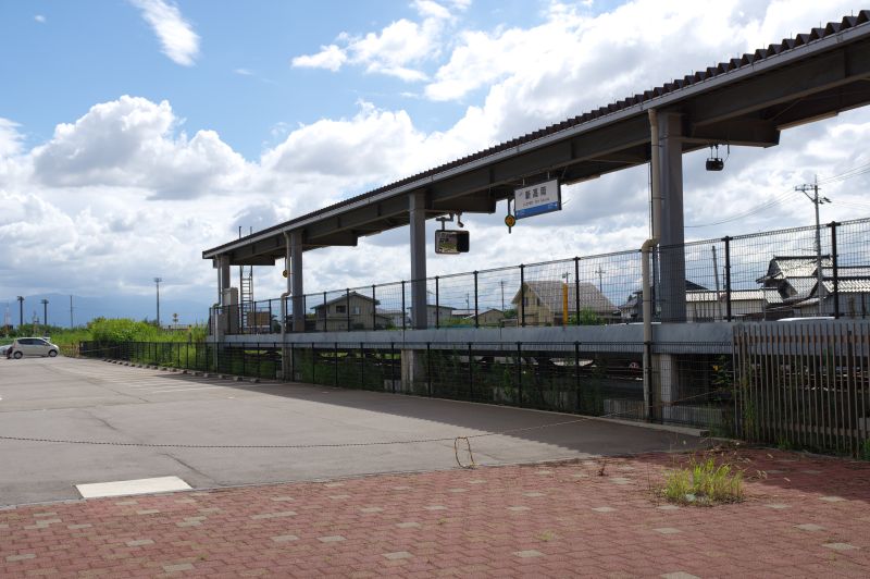 新高岡駅