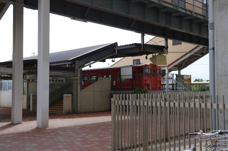 新高岡駅