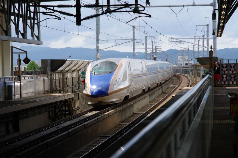 新高岡駅