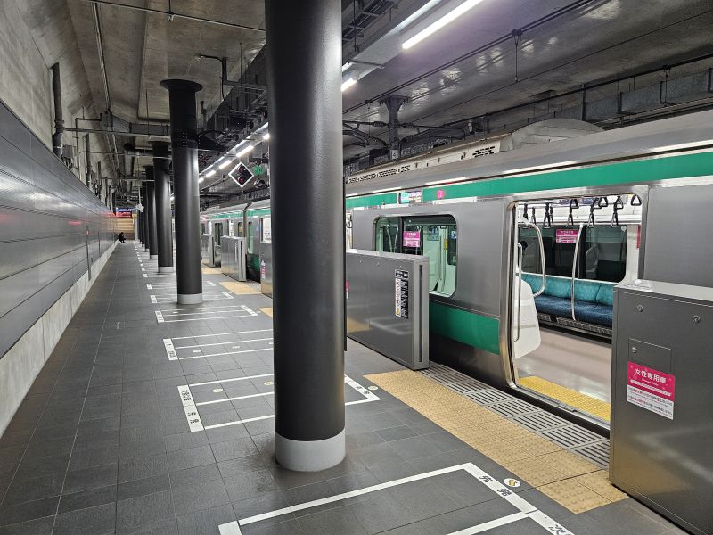 羽沢横浜国大駅