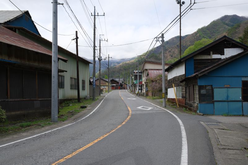 間藤駅から歩く