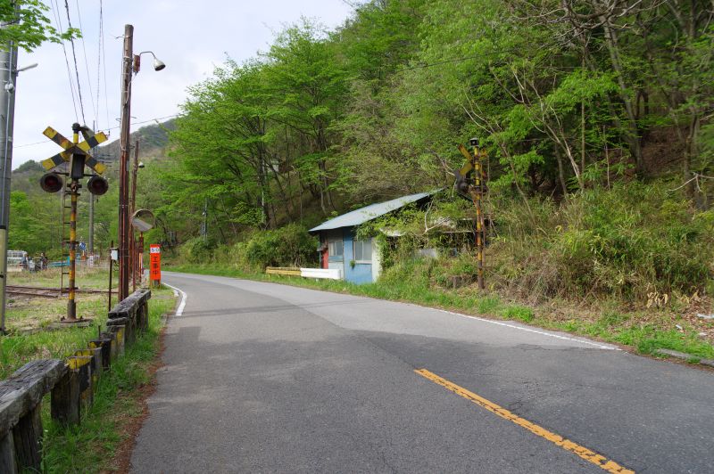 間藤駅から歩く