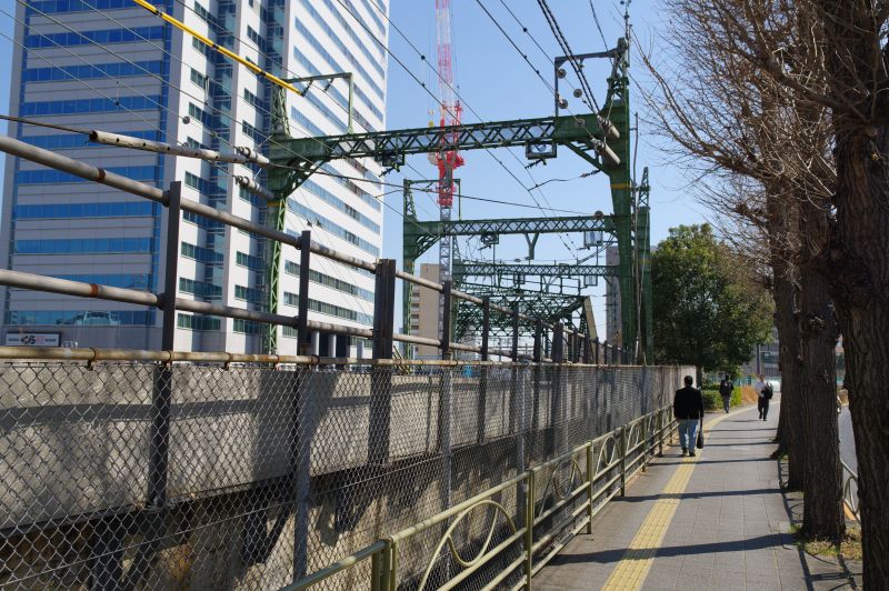 品川駅・高輪口から南下