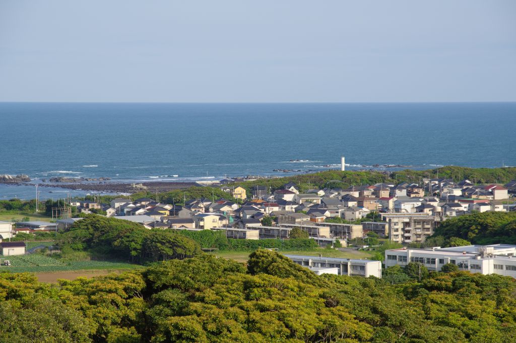 地球の丸く見える展望館・長崎鼻付近