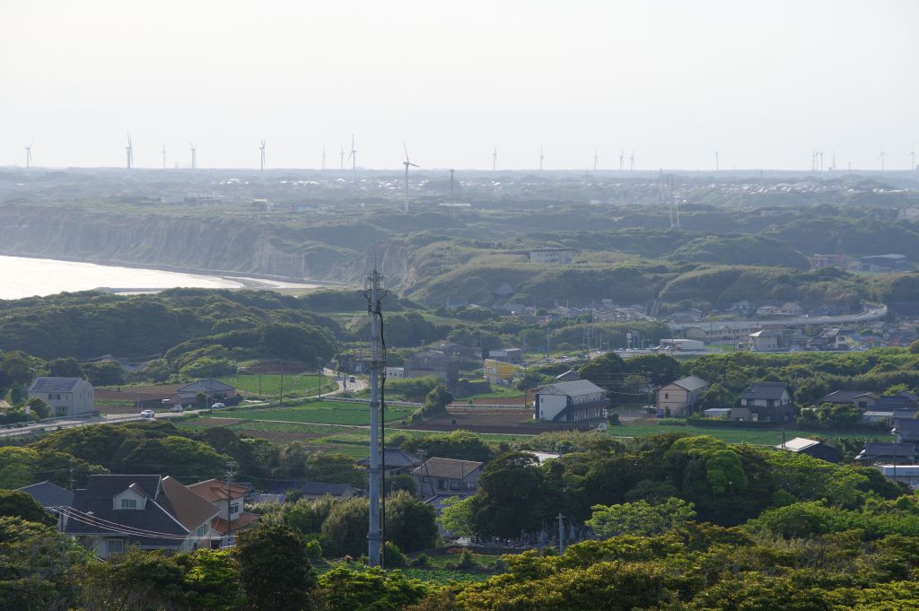 地球の丸く見える展望館・屛風ヶ浦の岩肌