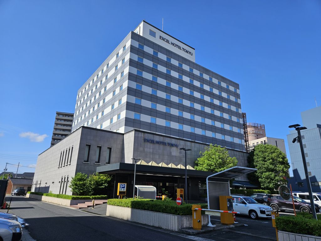 ホテル前に到着