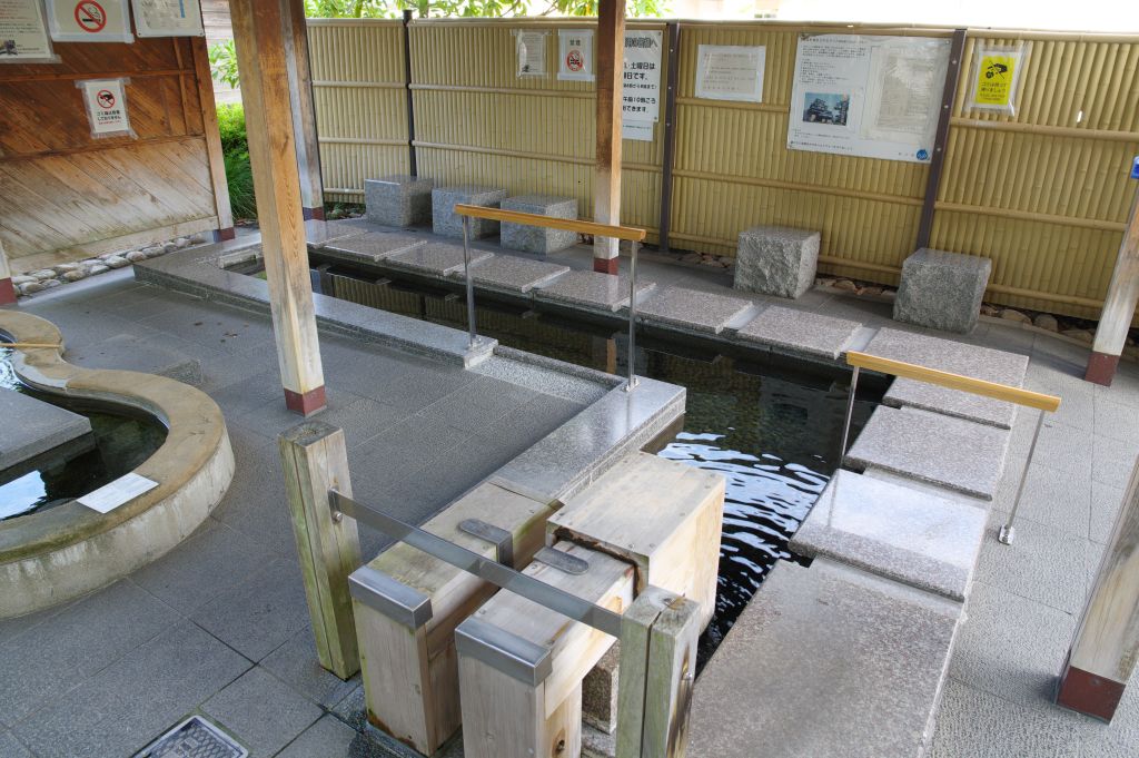 松江しんじ湖温泉駅・足湯