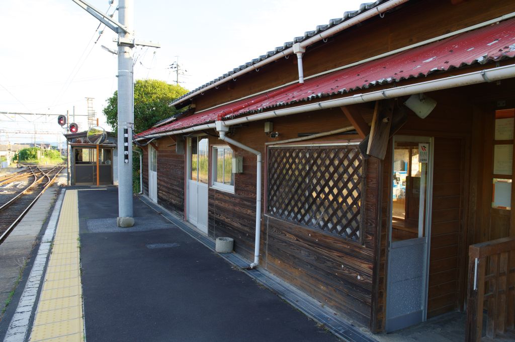 一畑口駅・改札前の駅舎
