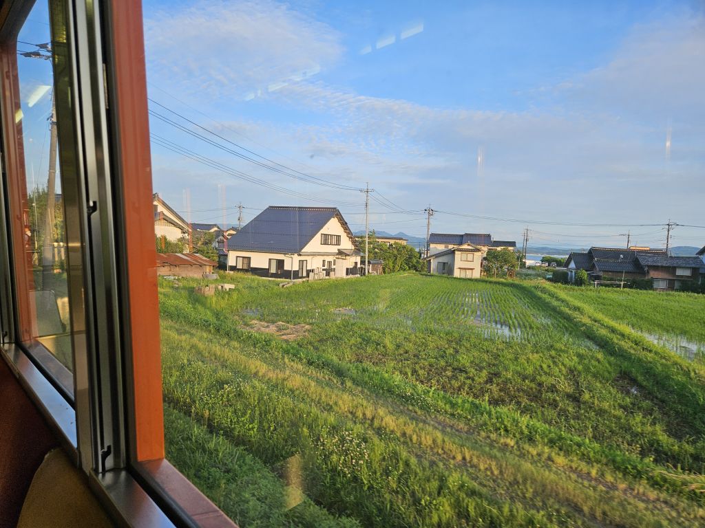 ばたでん夕方車窓・一畑駅前のカーブ