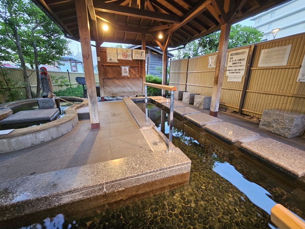 松江しんじ湖温泉駅・足湯