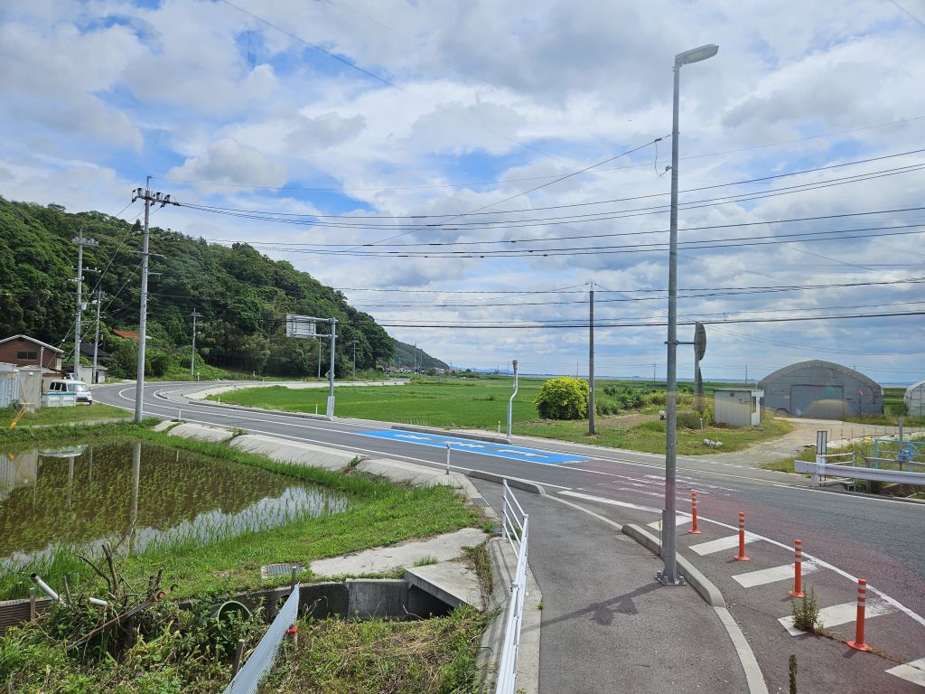 オープンバスに乗車・分かれ道