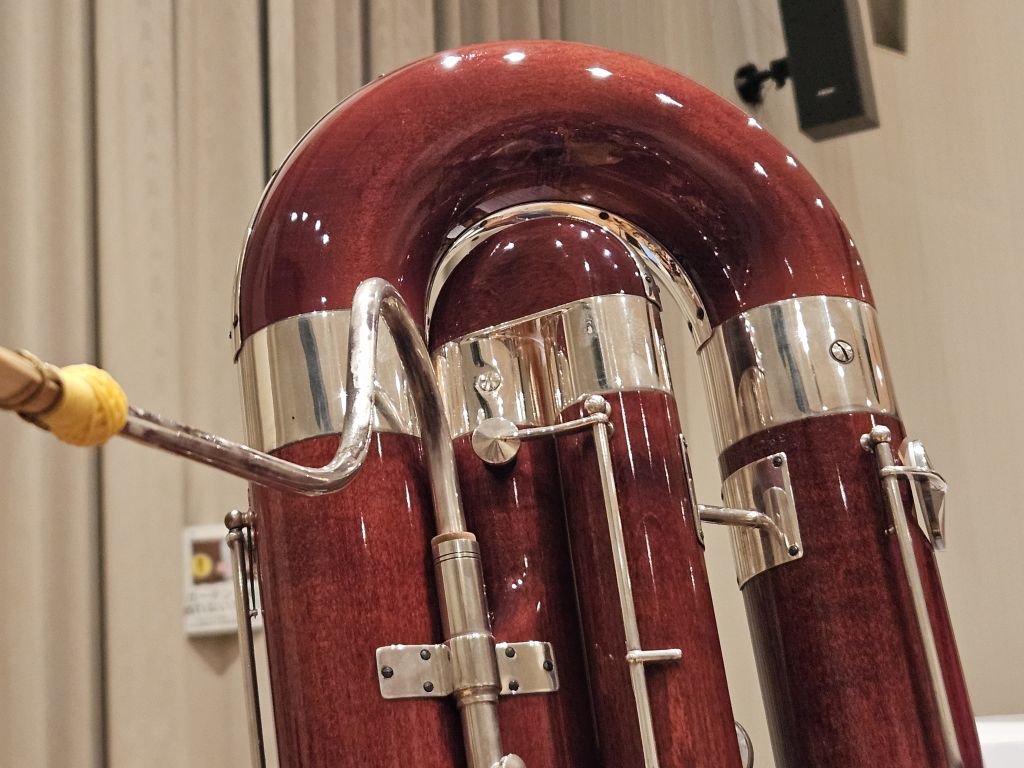 コントラファゴットの金属磨きをした