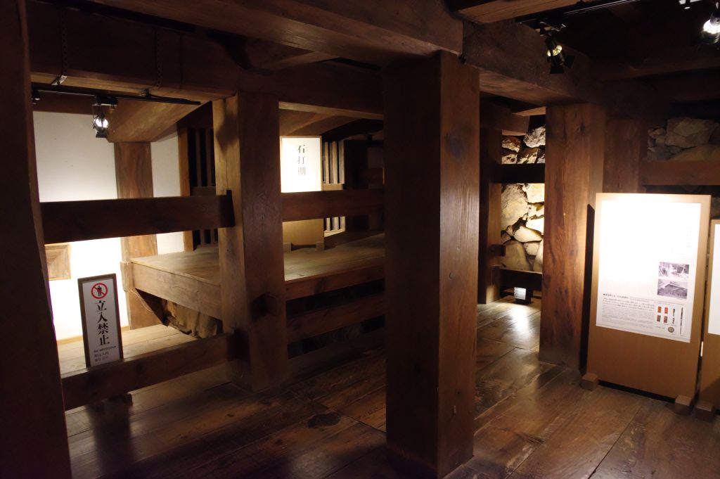 松江城・地階