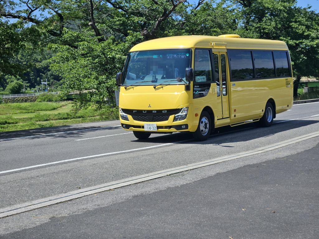 道の駅広瀬・富田城、バス到着