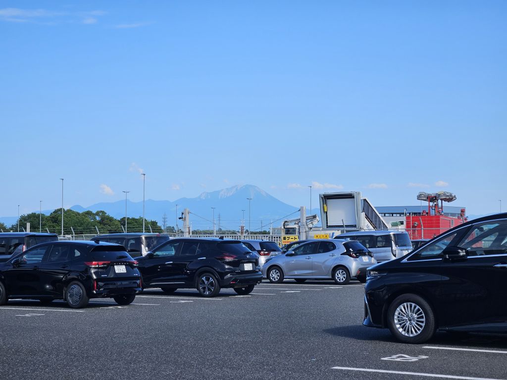 米子空港・大山が見える