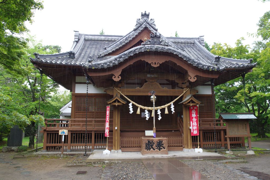 小諸城(懐古園)・懐古神社の社殿