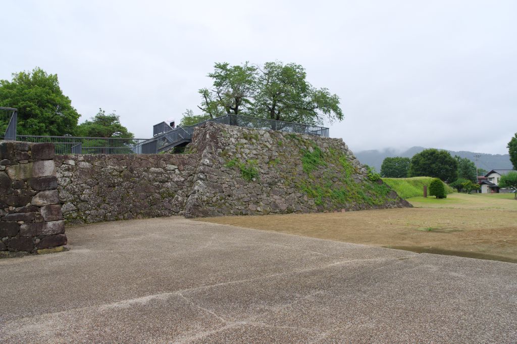 松代城・天守台の石垣